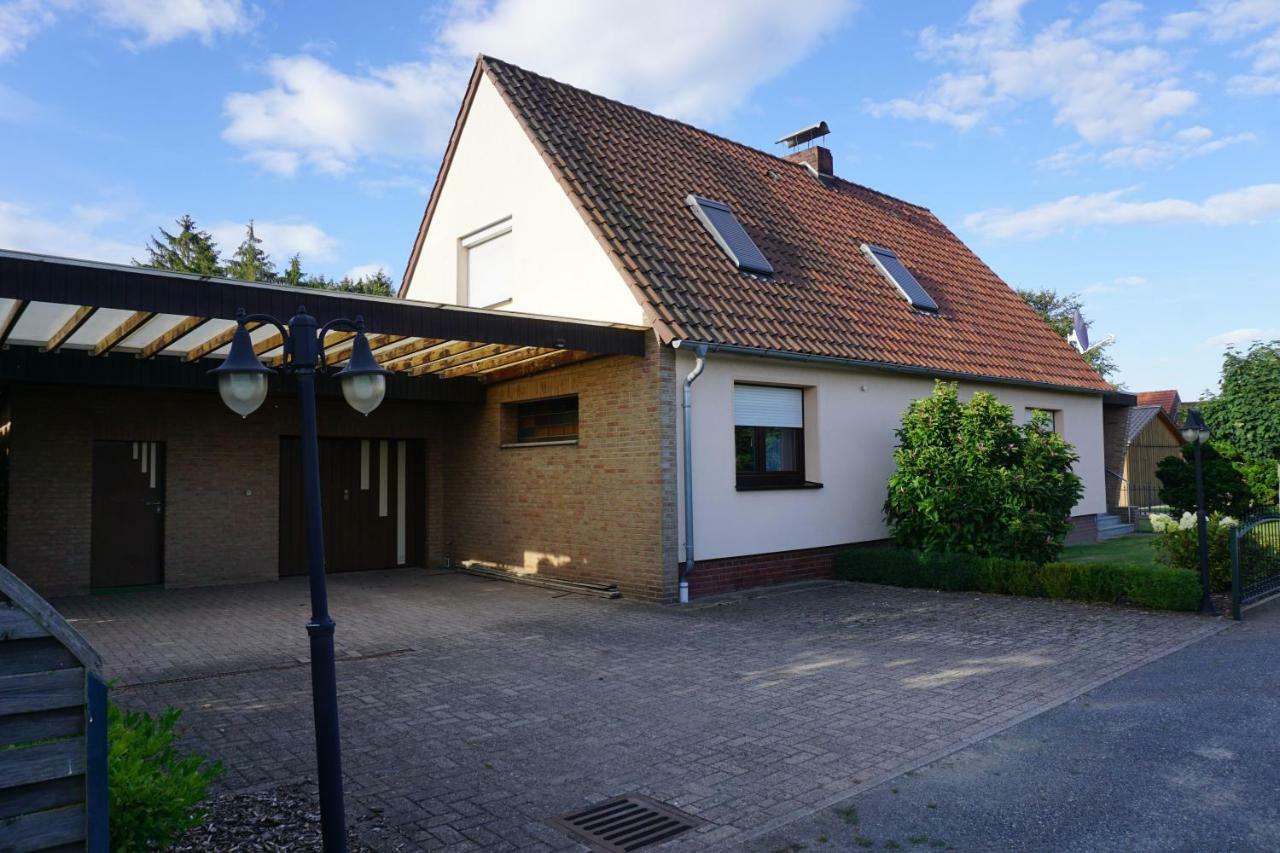 Gaestezimmer Grimmelmann Eystrup エクステリア 写真